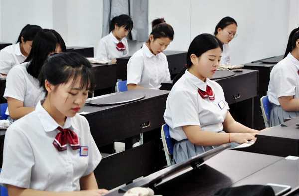 中专学什么有前途女生（中专生女生学什么专业好）