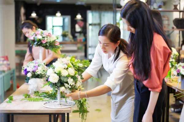 花艺师需要会什么（花艺师需要什么样的职业道德和工匠精神）